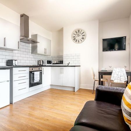 Platform Port Area Apartment 2 With Free Street Parking Kingston upon Hull ภายนอก รูปภาพ