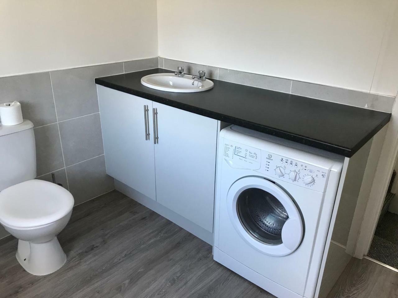 Platform Port Area Apartment 2 With Free Street Parking Kingston upon Hull ภายนอก รูปภาพ
